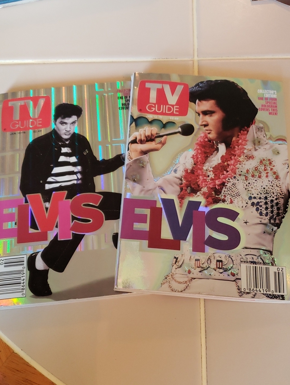 Elvis Presley Lot Of 2 Vintage Collectable Tv Guides 2001 Shiny Holographic